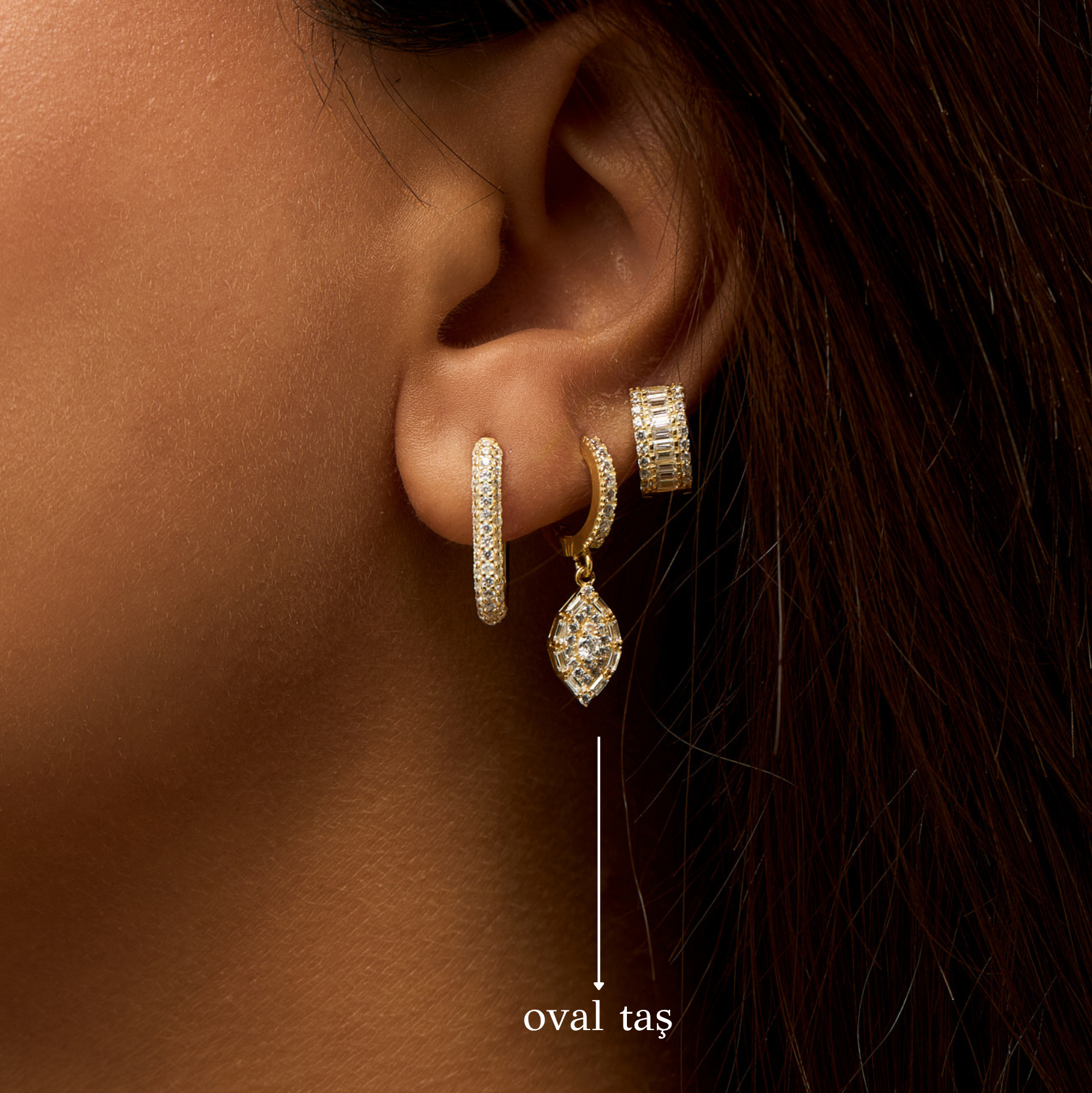 925 | Sallantılı Oval Taş Küpe